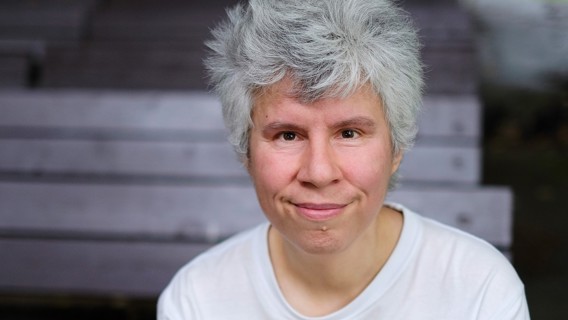 Porträttbild på Sandra Petojevic 