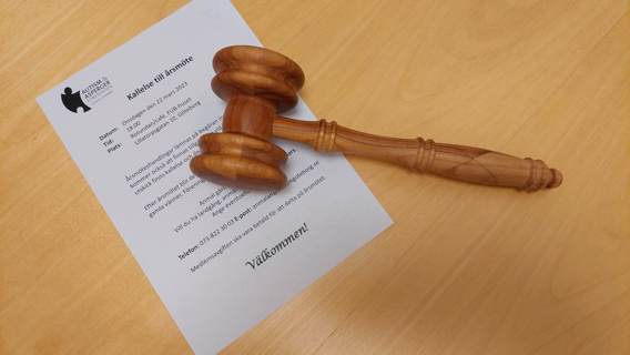 Kallelse till årsmöte och ordförandeklubba